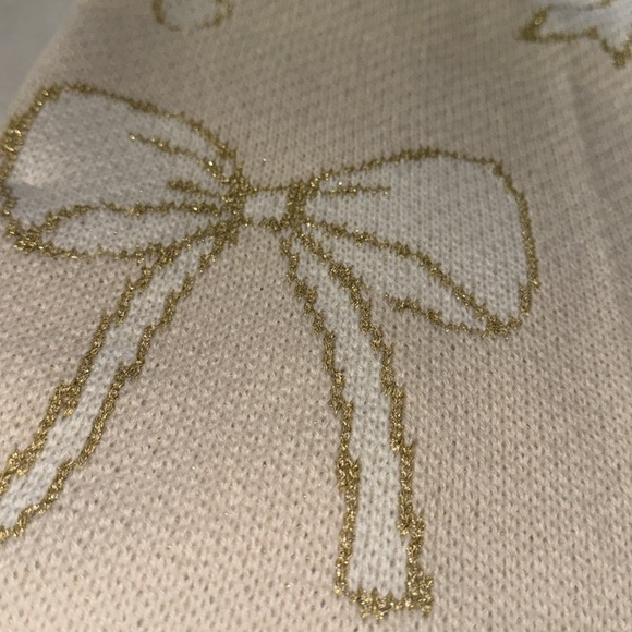 ID Home Christmas gold ribbon/bow Oversized Bows Throw - Christmas Bow Throw 🎀 - Picture 3 of 8